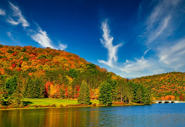2020 Fall Foliage (US1704) - Landscapes - Bella Mondo Images
