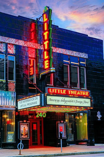 Little Theater (US0487) - New York-Western - Bella Mondo Images