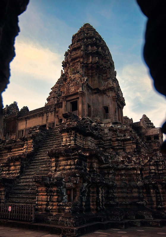 2012-04-Angkor-Wat-0040-res