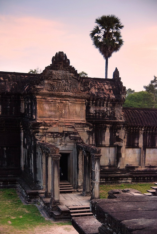 2012-04-Angkor-Wat-0042-res
