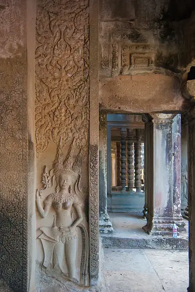 2012-04-Angkor-Wat-0135-res by MariaMurashova