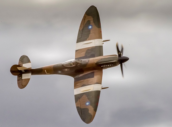 Spitfire Flyby - Airshows - FJ Shacklett Photography 