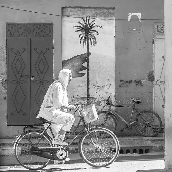 Moroccan Street Scene in Mono by VickiStephens