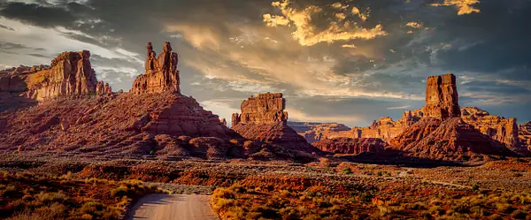 Valley of the Gods 2 by PierreGuerinImages