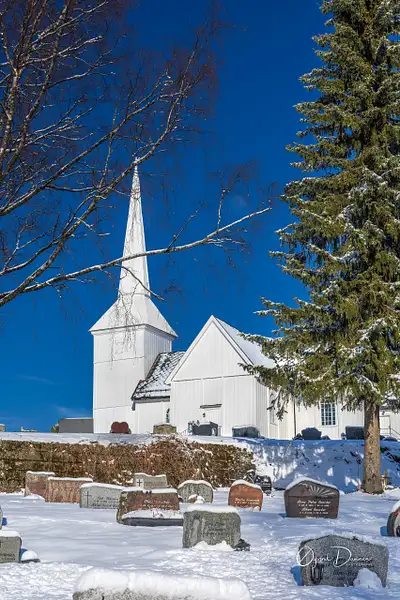 Winter Church by Øyvind Dammen