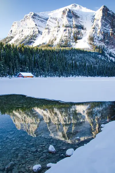 Winter Mountain Cabin by Ken Vanderwal
