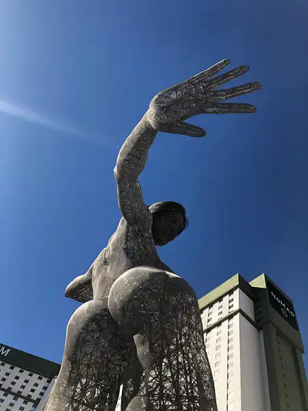 Las Vegas Sculpture by Donna Elliot