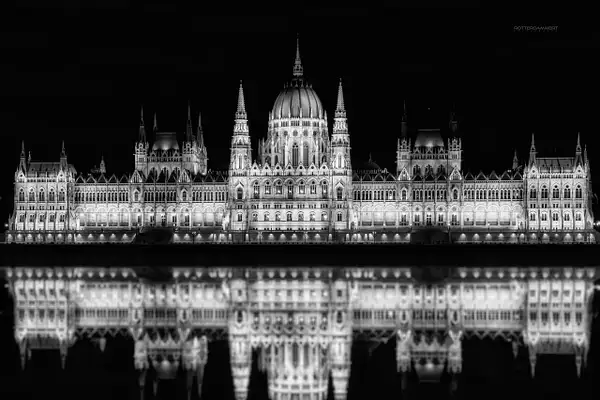 Budapest by RotterdammertPhotography