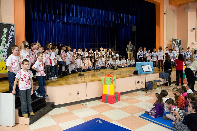 Second_Grade_Play_2012_First_S-1732238918-O