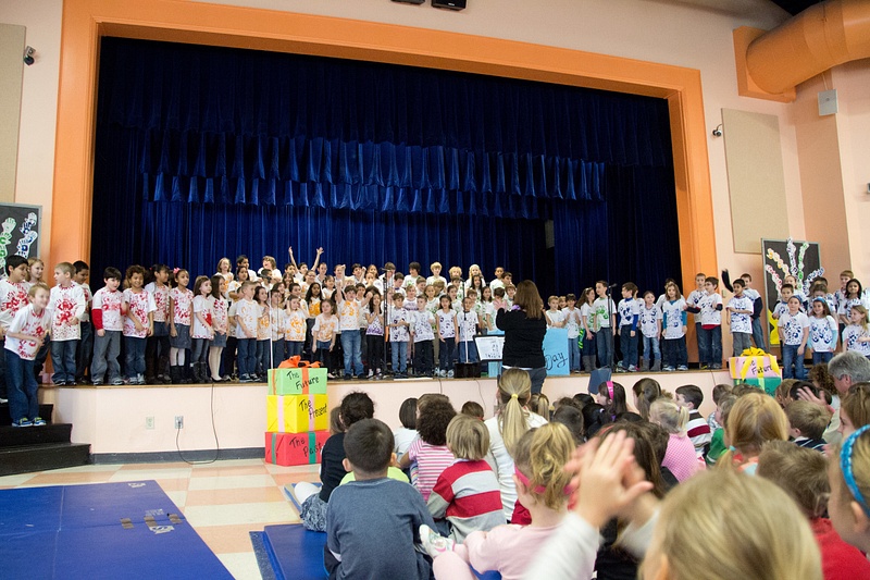 Second_Grade_Play_2012_First_S-1732683839-O