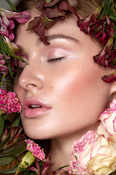 LaurelBlack-BeautyPhotography-editorial-flowers - BEAUTY - Laurel Black 