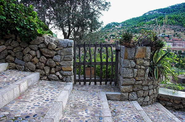 Deia Gate #6156 T - The World - mdiPhotography 