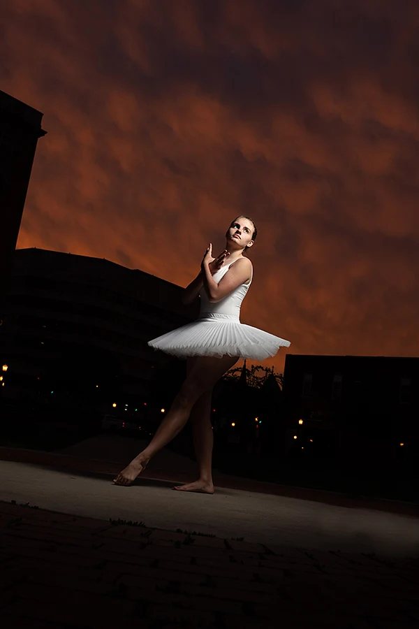 Stunning Senior Ballet Photos at Sunset