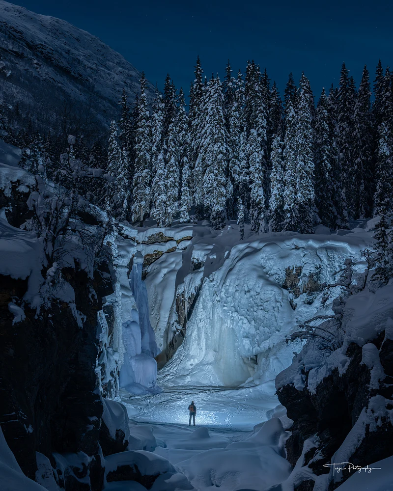 Rjukandefossen Winter Night 4x5 crop