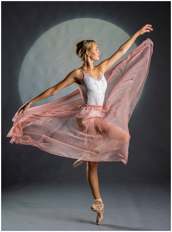 Ballerina in motion_AMHERST,MASS_196_7_14_22 copy