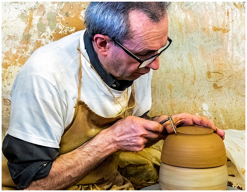 Male Ceramic Maker 1 ITALY_757_2022 copy 2