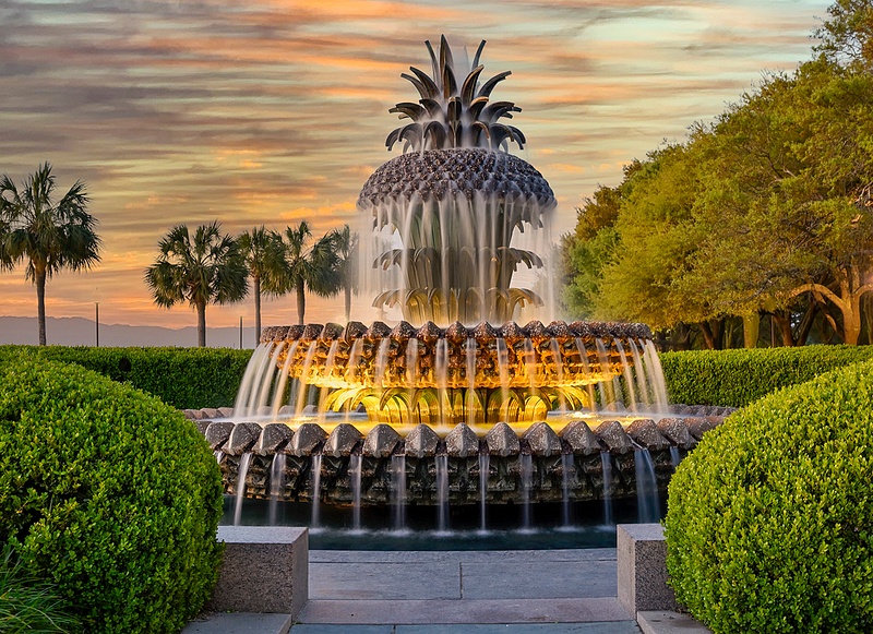 PINEAPPLE  FOUNTAIN CHARLESTON _34  copy 2