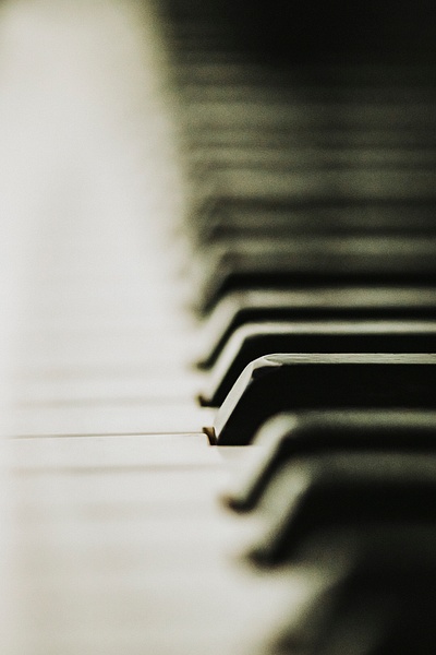Piano - Still Life - Osvaldo Corea 