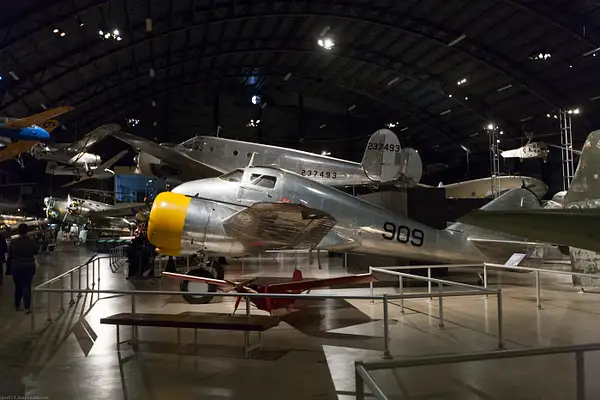 Музей в Дейтоне:Curtiss AT-9 by Igor...