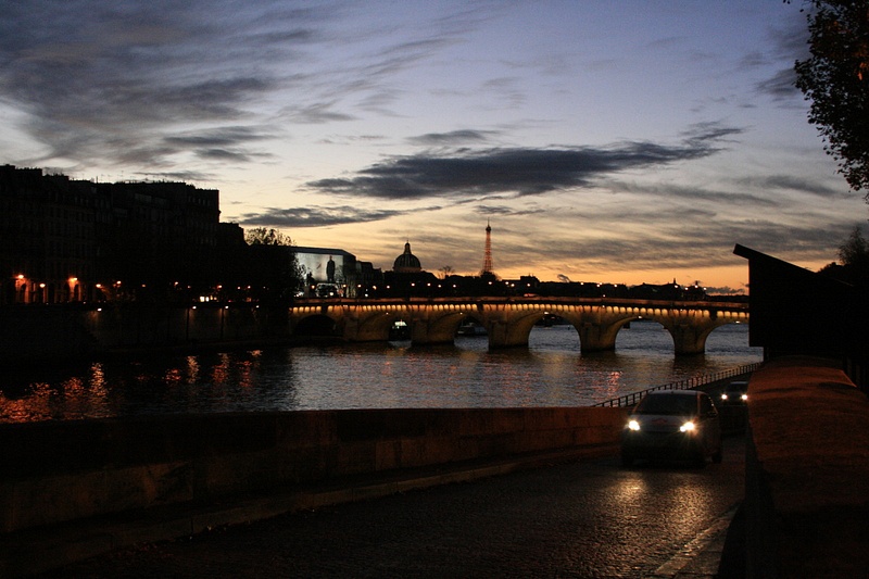 Paris. Riverbank.