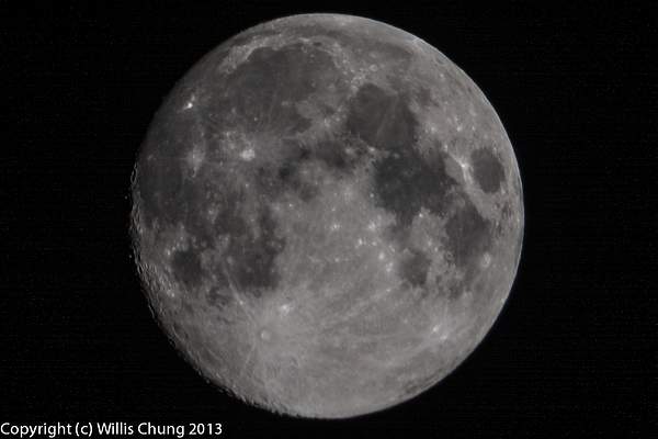 2013Sept Full Moon 500mm D7100 by Willis Chung