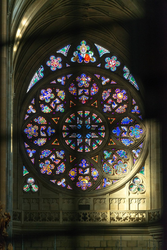 More sunbeams on northern stained glass windows.