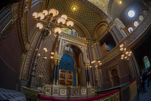 Ark in main hall of the Spanish Synagogue by Willis Chung