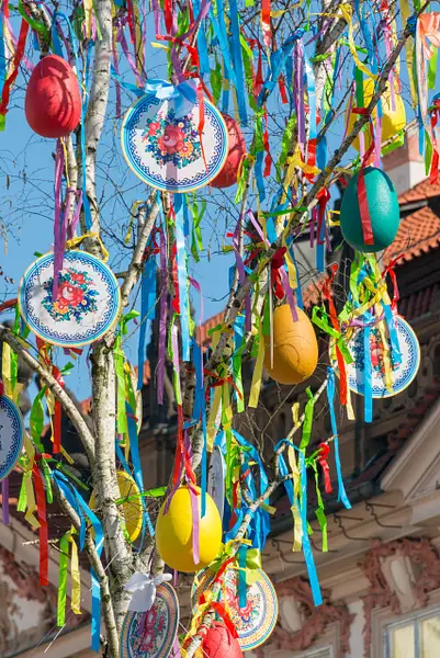 Easter eggs and plates adorning the trees in the square....
