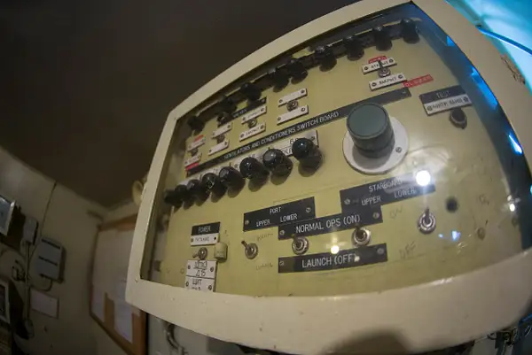 Inside the Hiddensee the controls have translations from...