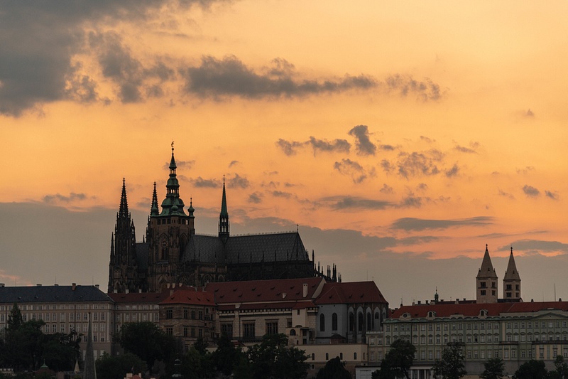 Twilight and the Prague Castle Complex.