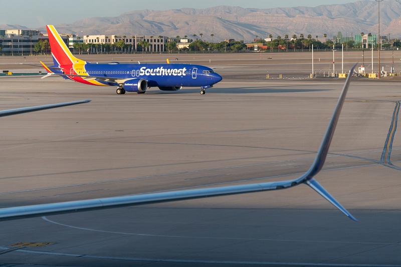 Yet another Southwest jet arrives, looking sharp.