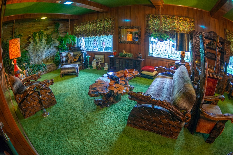 Superwide view of the Jungle Room.