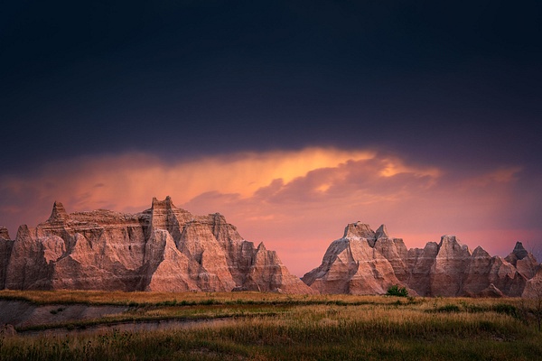 Storm-at-sunrise-1,-Cedar-Pass,-Badlands-National-Park,-South-Dakota,-USA - IAN PLANT