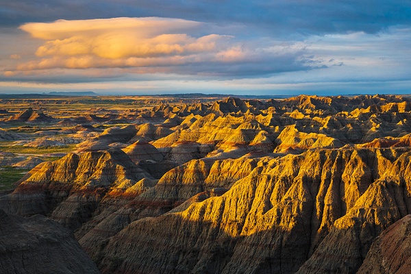 Sunrise-1,-Big-Badlands-Overlook,-Badlands-National-Park,-South-Dakota,-USA - IAN PLANT