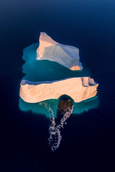Icebergs-30,-Disko-Bay,-Greenland - IAN PLANT