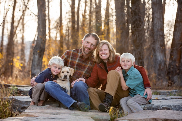 Family with 2 boys and puppy - Flo McCall Photography
