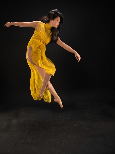 116 RL Leap1 Yellow 116of365 v2 - Ballet - Gregory Edwards Photography 