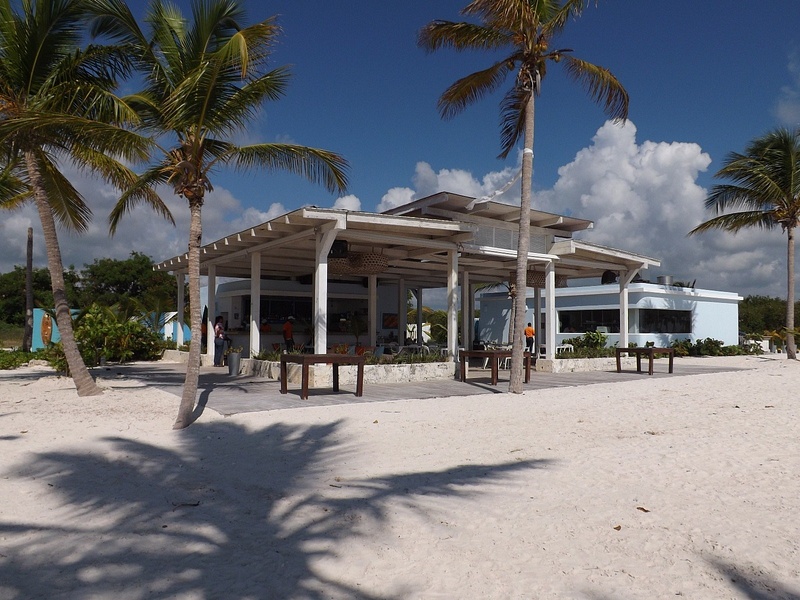 Juanillo_Beach_Bar__Restaurant_[not_part_of_the_resort}