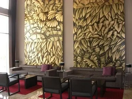 Royal Service Lounge Area by flipflopman