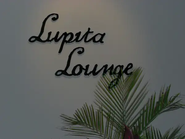 Evening at the Lupita Lounge by flipflopman