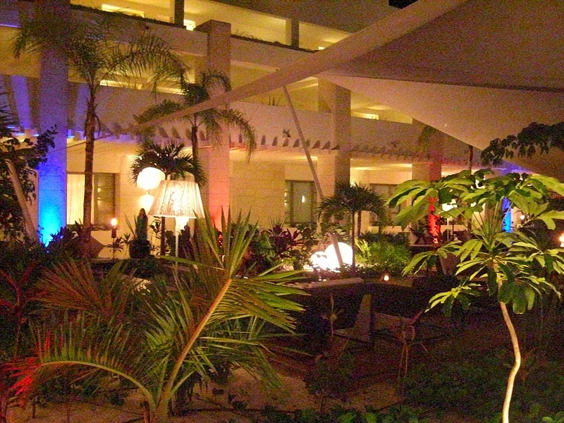 Evening at the Lupita Lounge