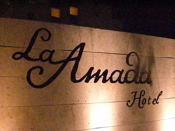La Amada at Night by flipflopman