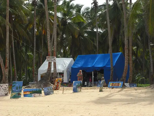 Local Beach Traders by flipflopman