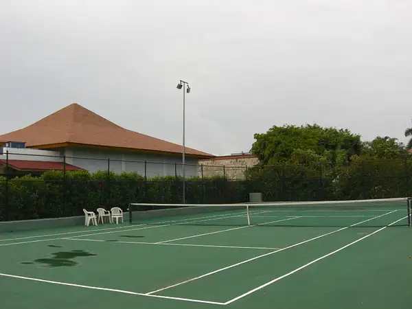 Tennis Courts by flipflopman