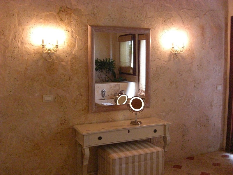 Our beautiful Suite - Main Bathroom