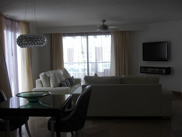 Penthouse Suite Lounge