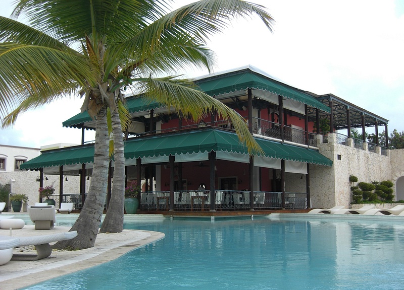 IL Cielo Restaurant, Bar & Pool