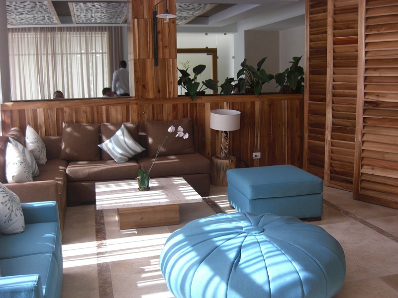 Ground Floor Lounge Area