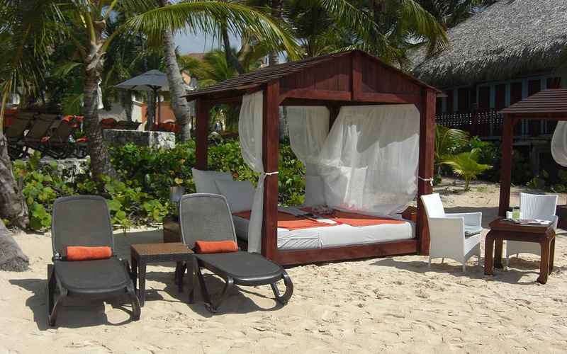 New (To Rent) Beach Bali Beds