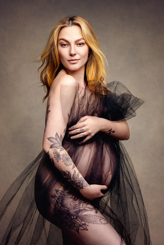 Elegant Maternity Portrait with black tulle Draping